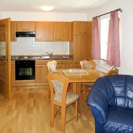 度假居 Neunussberg Sleeps 25 Pool T758970 菲希塔赫